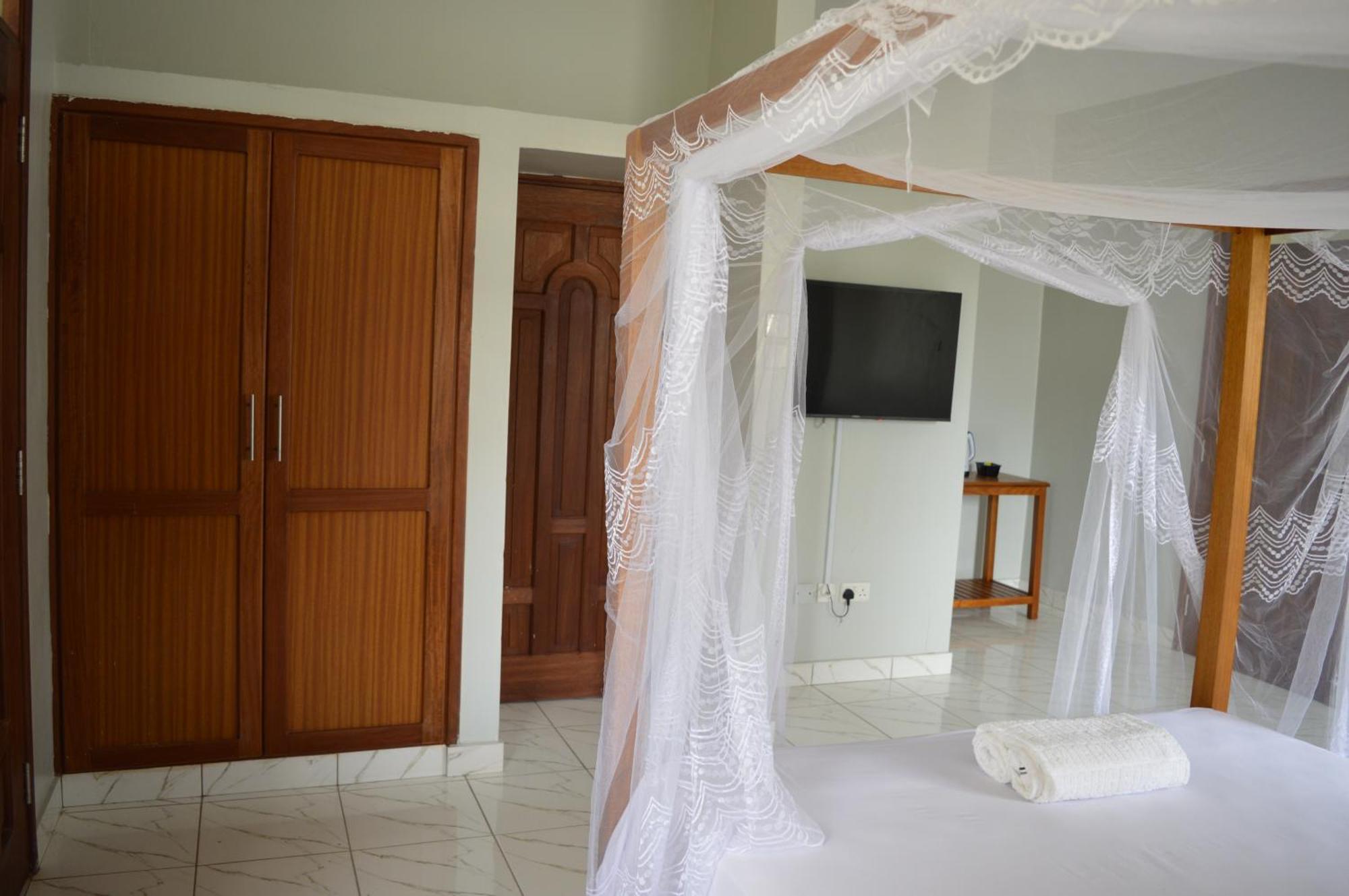 Hotel Tiffany Mombasa Kültér fotó