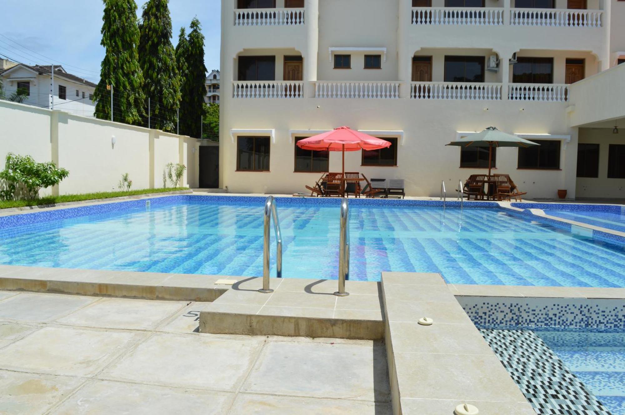 Hotel Tiffany Mombasa Kültér fotó